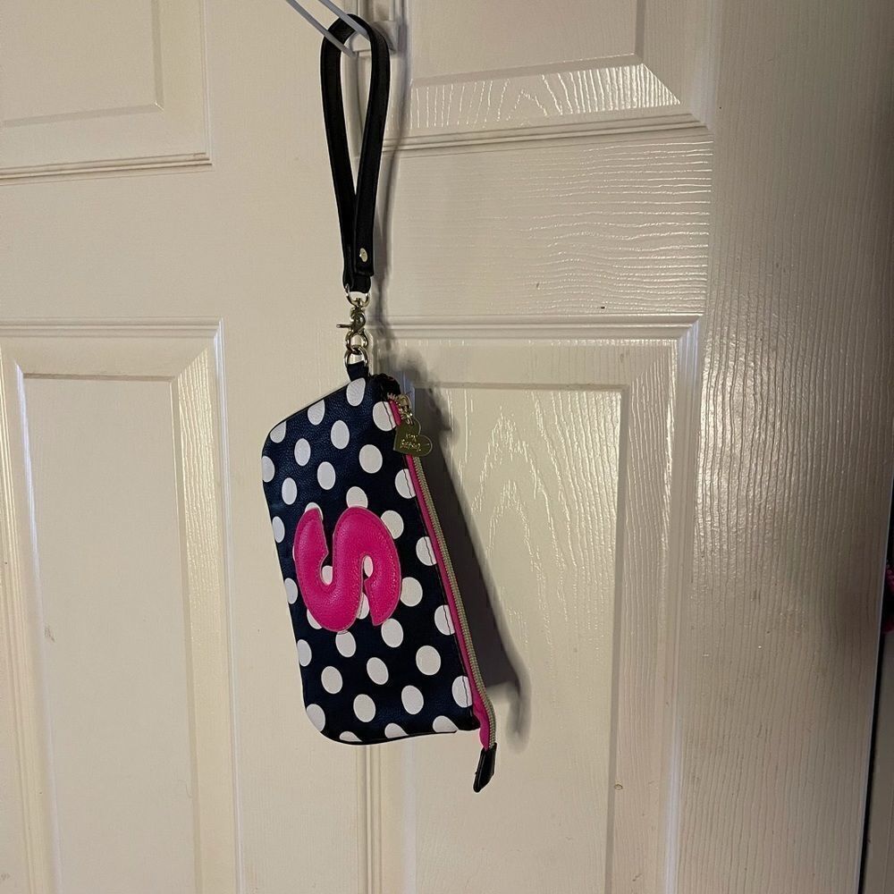 Betsey Johnson black & white polka dots wristlet with hot pink S initial…